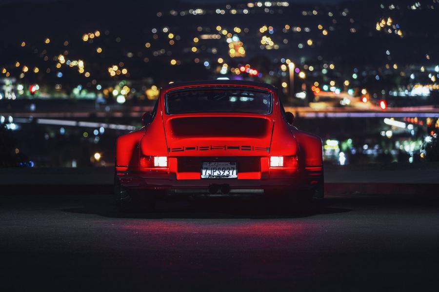  Porsche 911 by RWB 2019 года  (фото 18 из 34)
